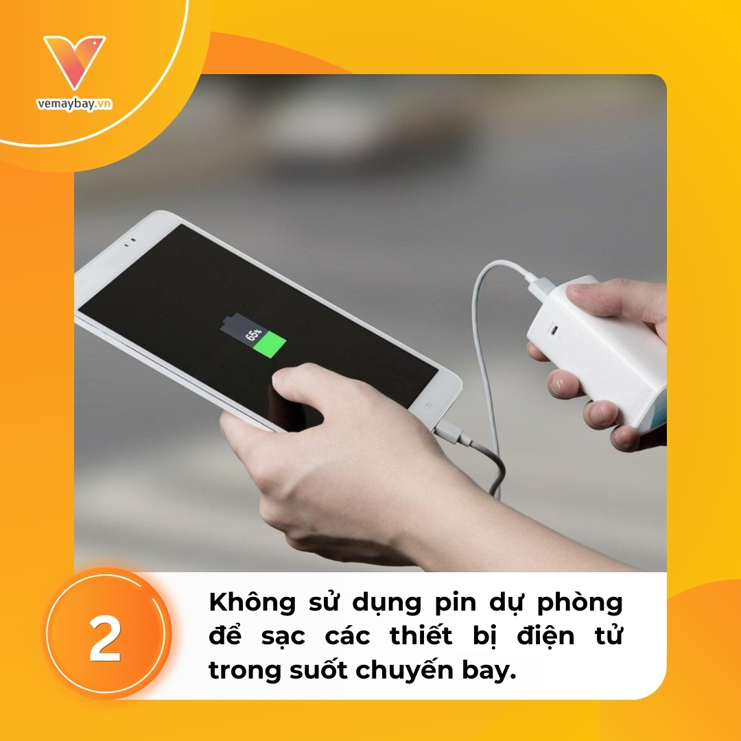 Sử Dụng Pin Dự Phòng Trên Máy Bay